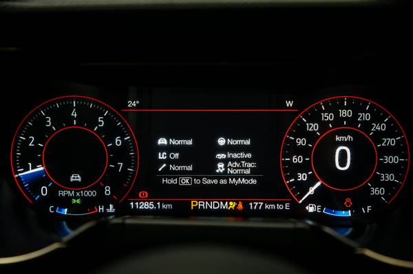 2020 Ford, dovoz Kanada — foto 12 z 12