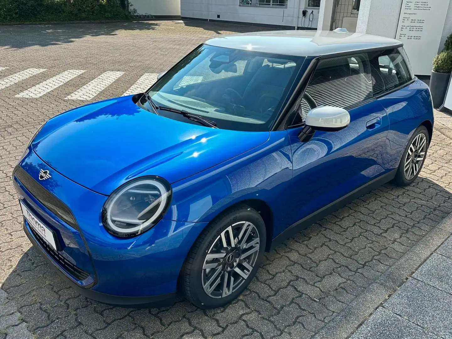 2024 MINI Cooper, 9 900 km, Německo — foto 7 z 12