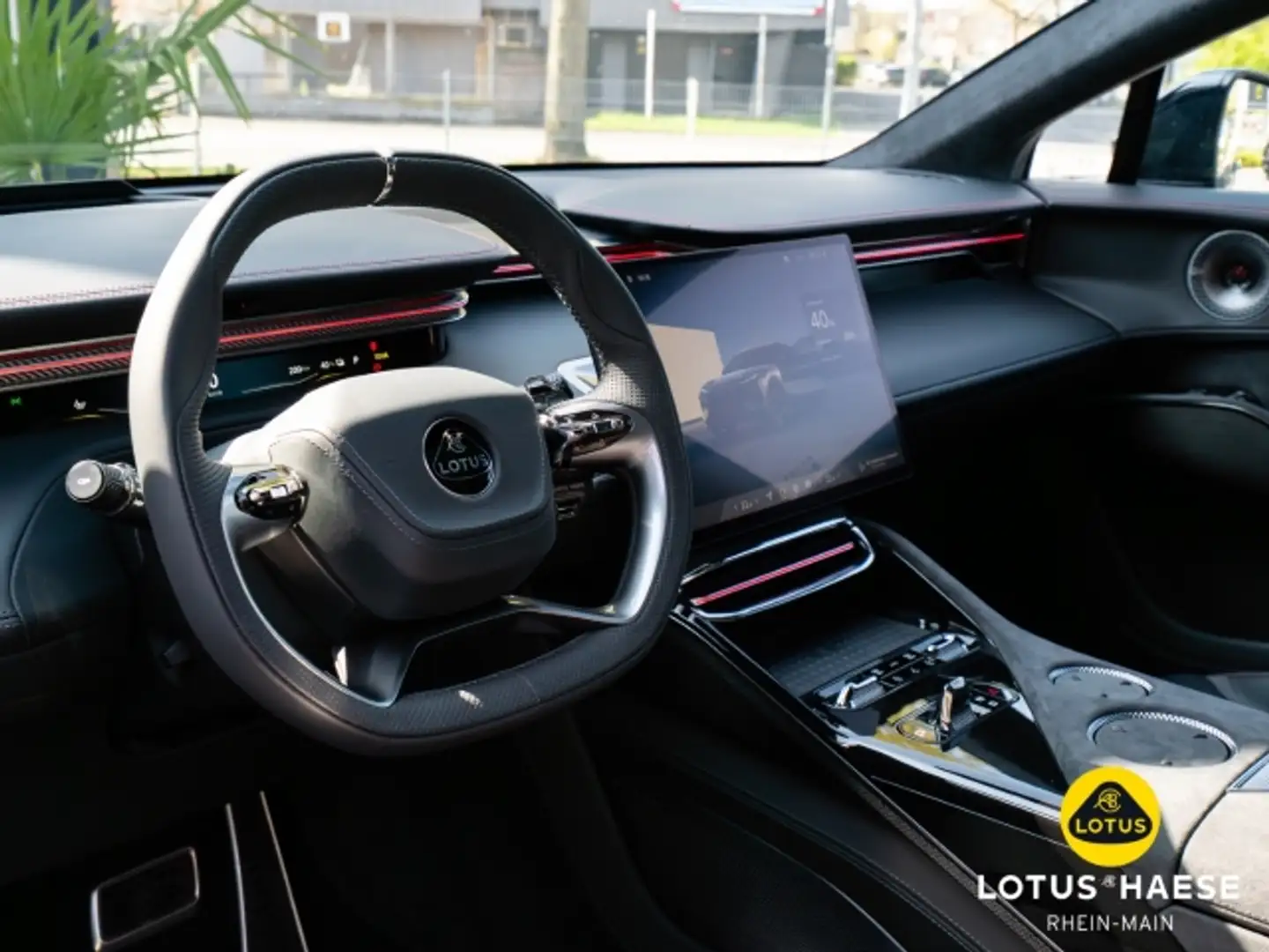 2026 Lotus Eletre, 3 500 km, Německo — foto 4 z 12