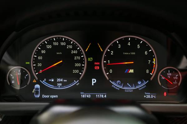 2014 BMW, dovoz Kanada — foto 11 z 12