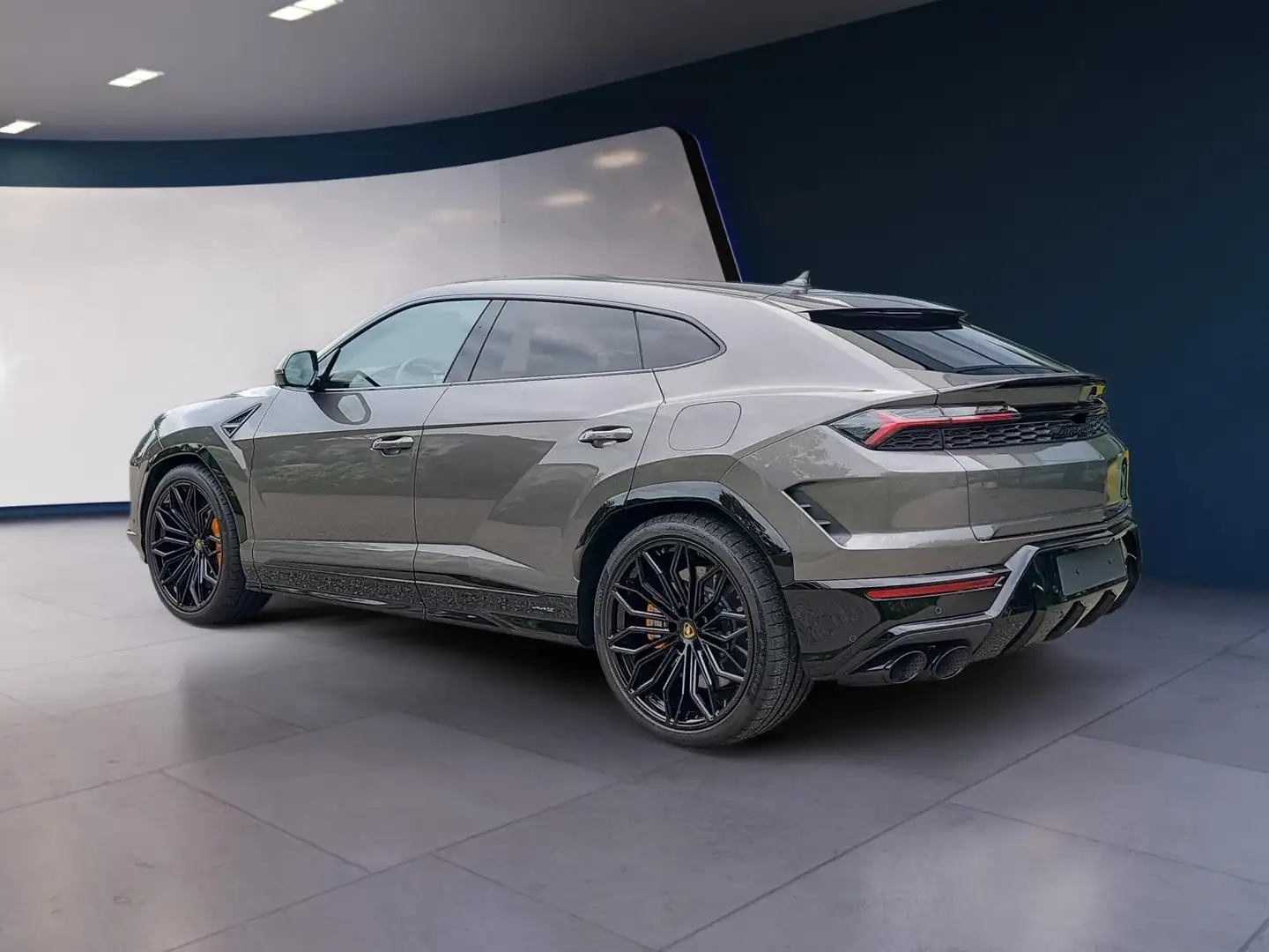 2026 Lamborghini Urus, 50 km, Rakousko — foto 4 z 12