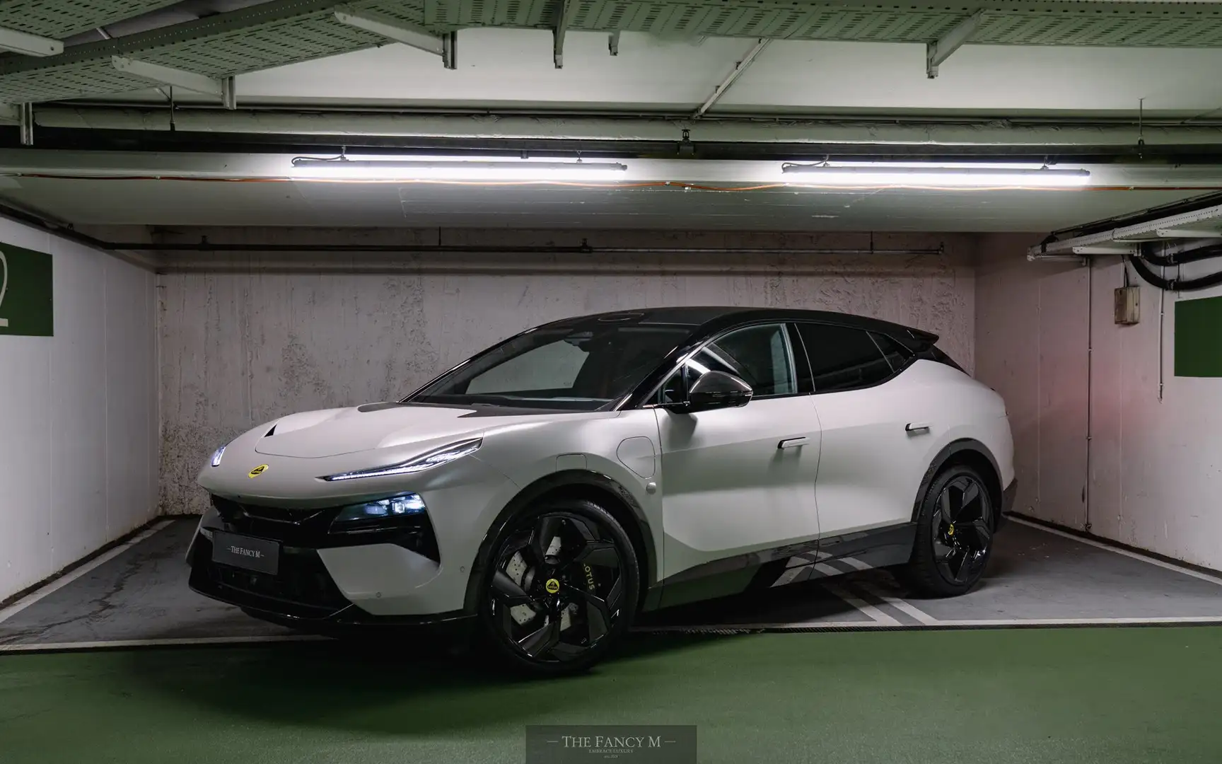 2025 Lotus Eletre, 8 500 km, Rakousko — foto 1