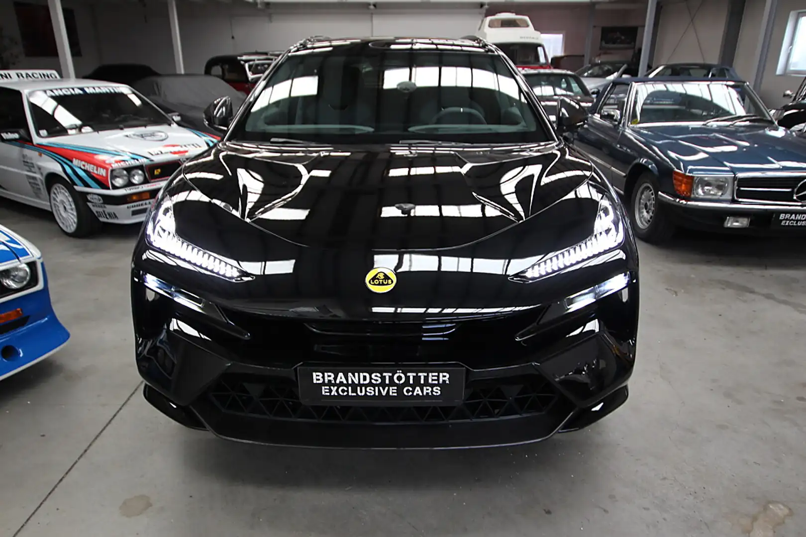 2024 Lotus Eletre, 35 500 km, Rakousko — foto 1