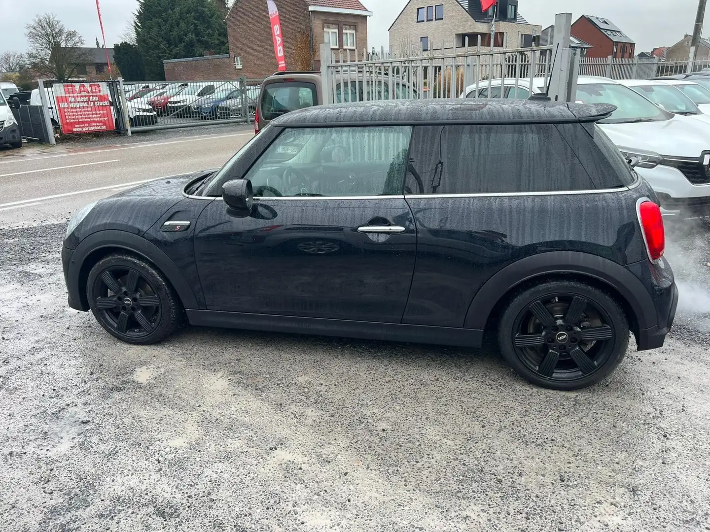 2024 MINI Cooper S, 17 000 km, Belgie — foto 2 z 12