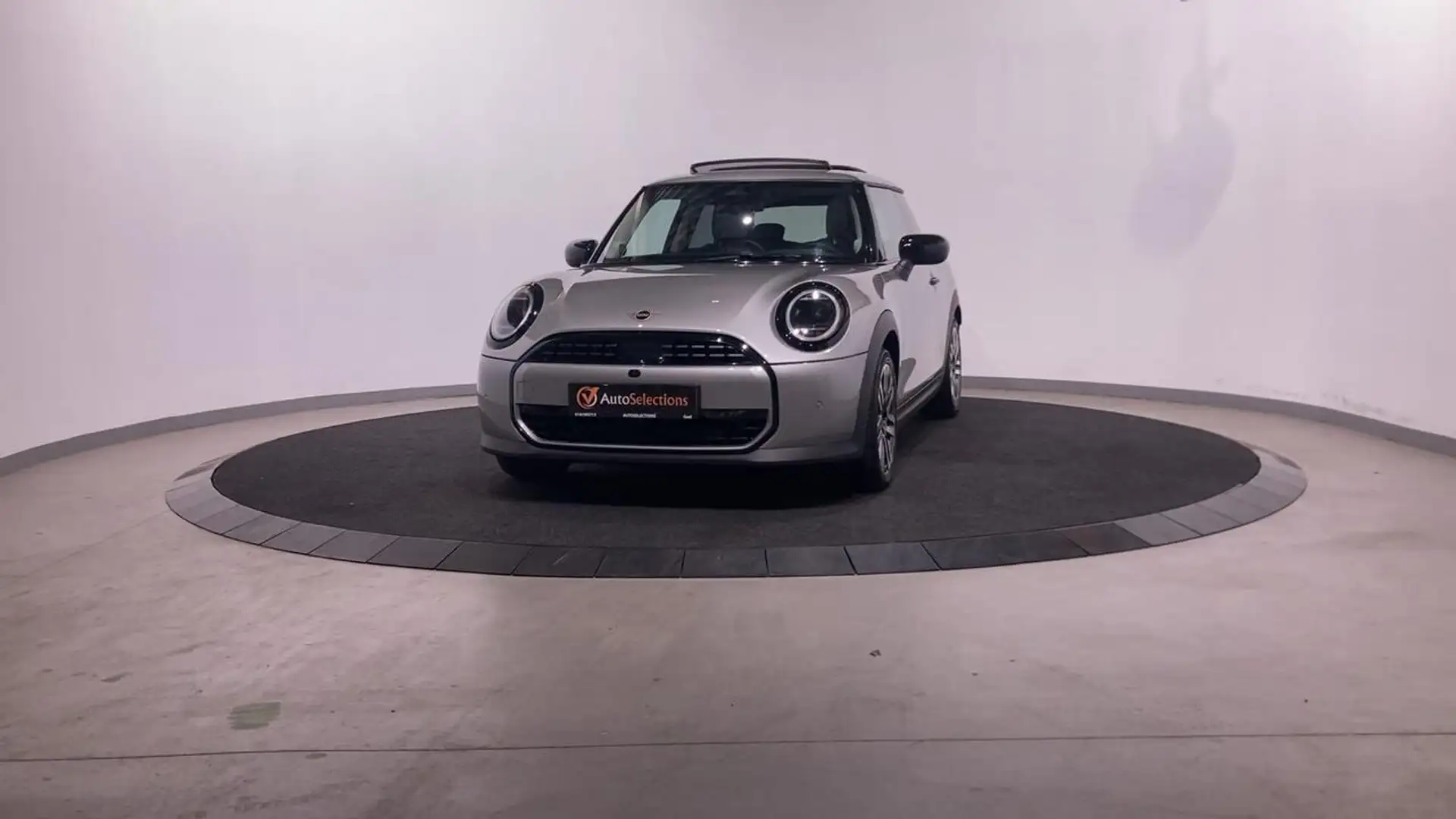 2024 MINI Cooper C, 32 500 km, Belgie — foto 1