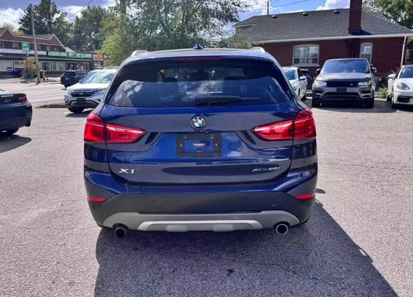 2018 BMW, dovoz Kanada — foto 3 z 10