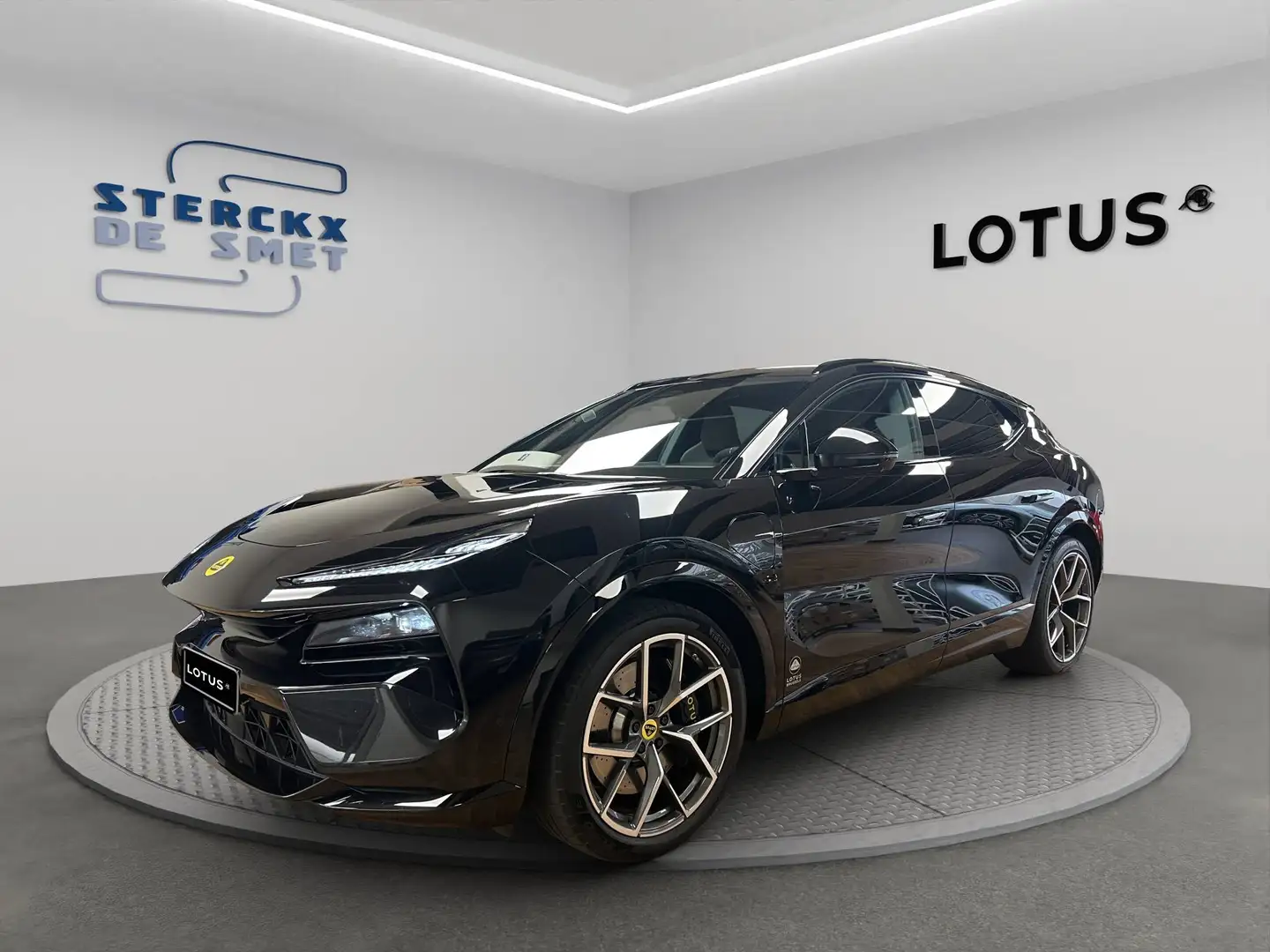 2024 Lotus Eletre, 27 500 km, Belgie — foto 1