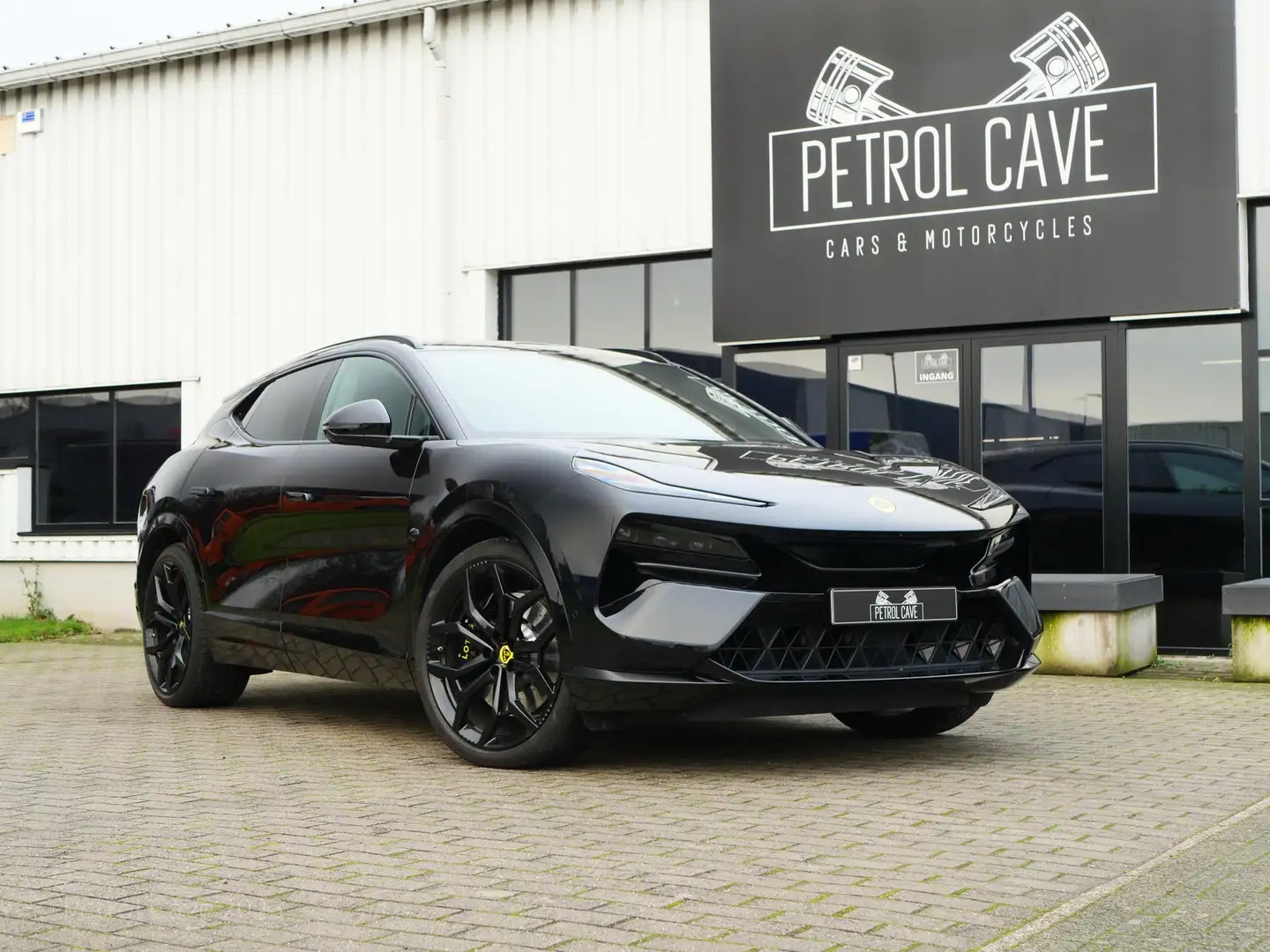 2023 Lotus Eletre, 5 500 km, Belgie — foto 6 z 12