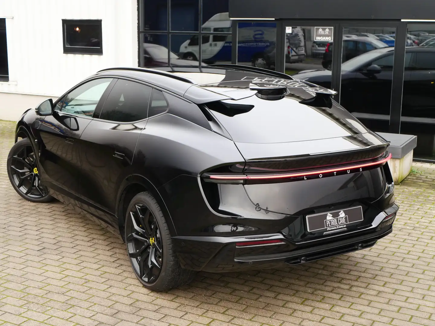 2023 Lotus Eletre, 5 500 km, Belgie — foto 9 z 12
