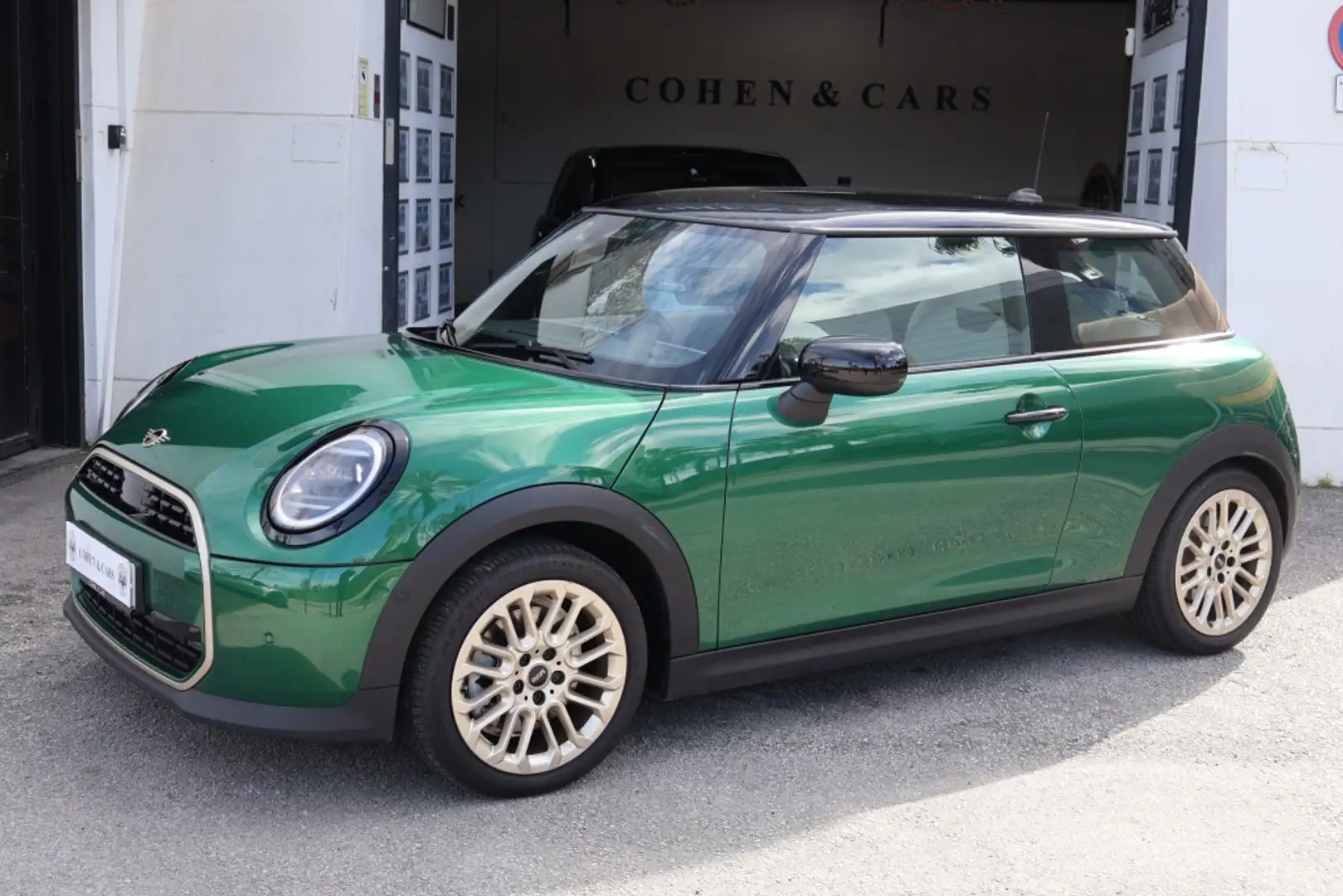 2025 MINI Cooper, 5 500 km, Španělsko — foto 2 z 12