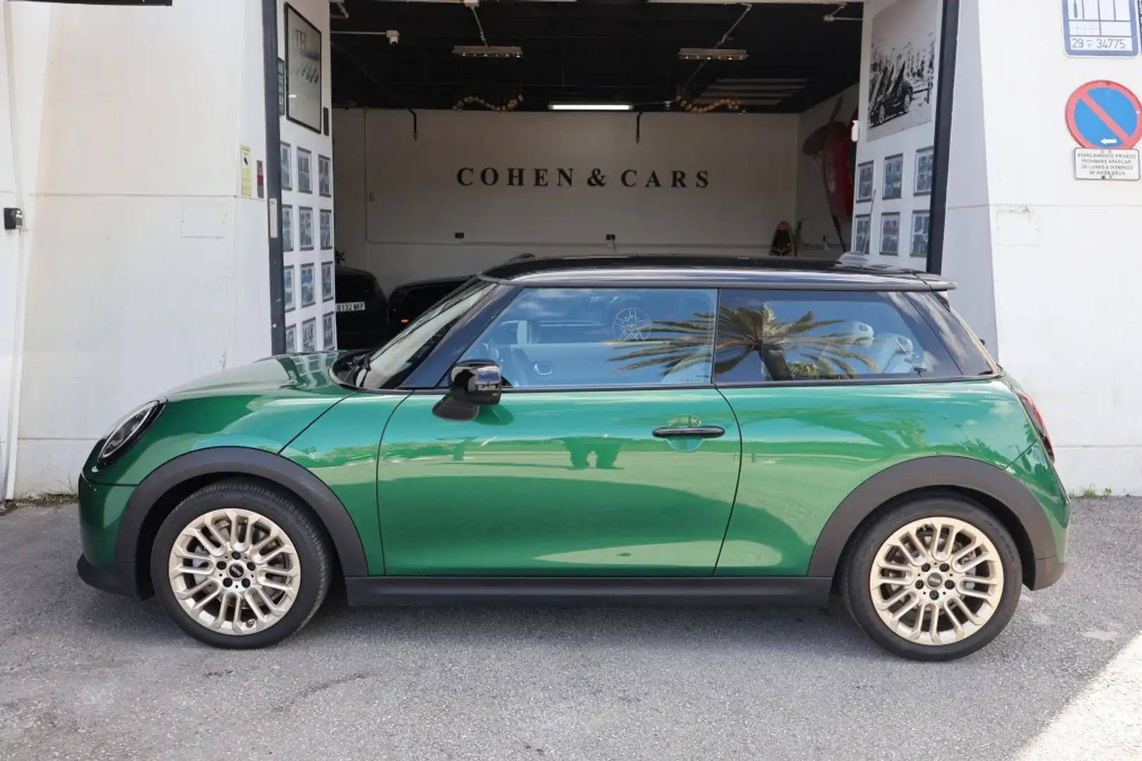 2025 MINI Cooper, 5 500 km, Španělsko — foto 9 z 12