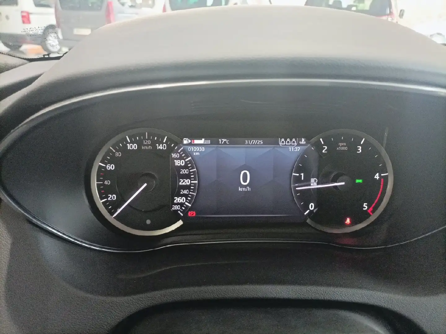 2022 Jaguar E-Pace, 10 000 km, Španělsko — foto 10 z 12
