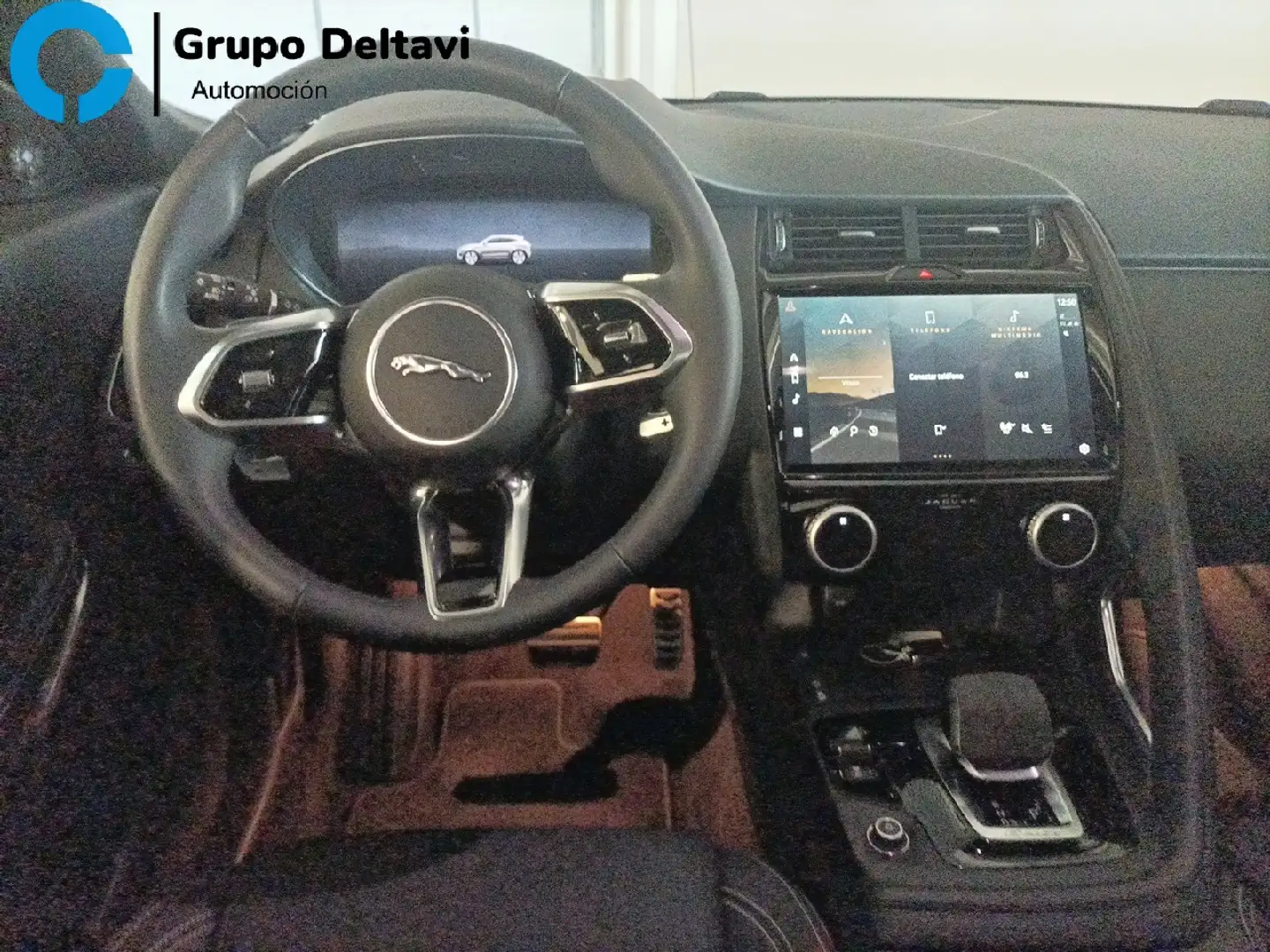 2024 Jaguar E-Pace, 14 000 km, Španělsko — foto 8 z 12