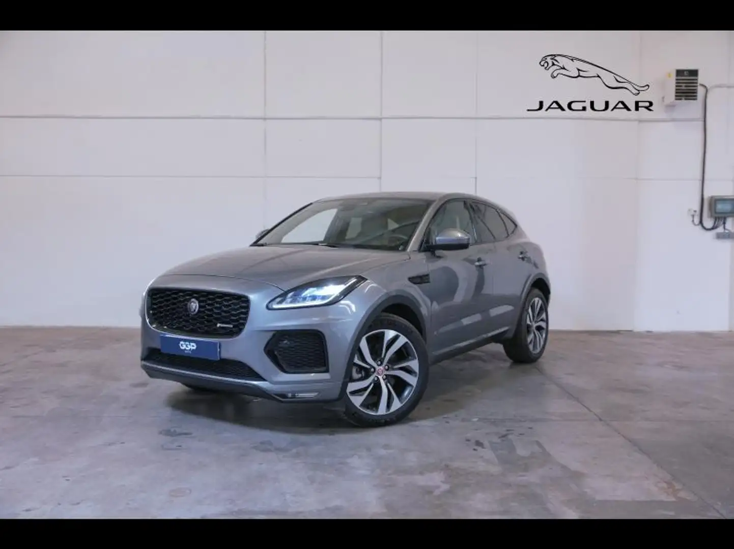2022 Jaguar E-Pace, 32 000 km, Francie — foto 1