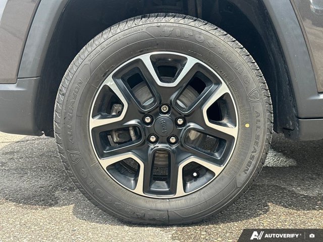 2020 Jeep Compass Trailhawk, šedá, 104 358 km, dovoz Kanada — foto 11 z 20