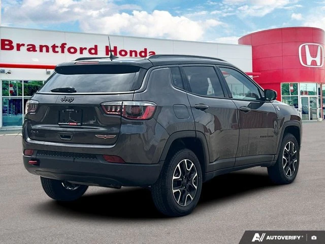 2020 Jeep Compass Trailhawk, šedá, 104 358 km, dovoz Kanada — foto 7 z 20