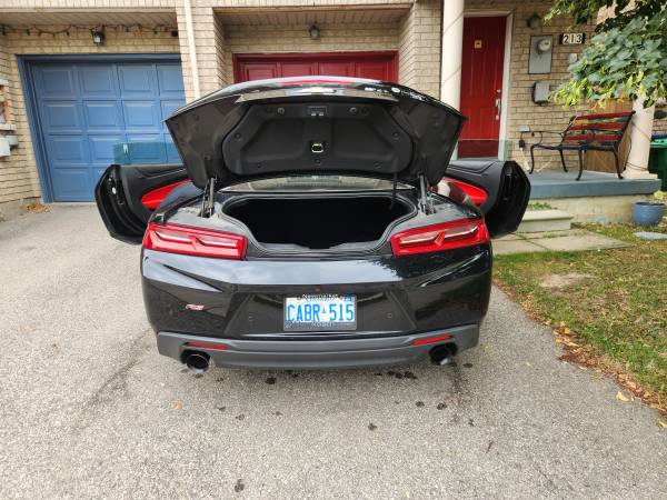 2017 Camaro, dovoz Kanada — foto 10 z 12