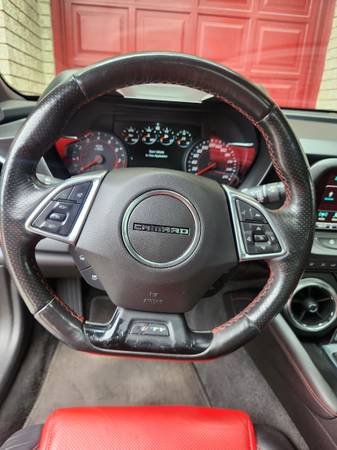2017 Camaro, dovoz Kanada — foto 2 z 12