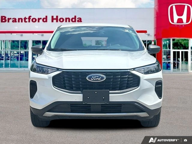 2025 Ford Escape Active, bílá, 59 155 km, dovoz Kanada — foto 10 z 20