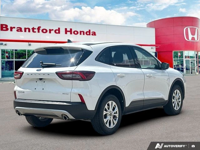 2025 Ford Escape Active, bílá, 59 155 km, dovoz Kanada — foto 7 z 20