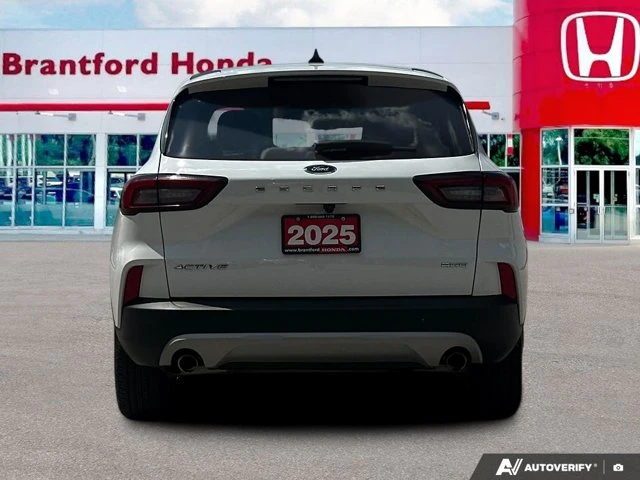 2025 Ford Escape Active, šedá, 53 337 km, dovoz Kanada — foto 6 z 20