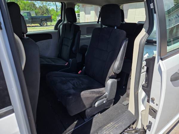 2018 Dodge, dovoz Kanada — foto 10 z 12