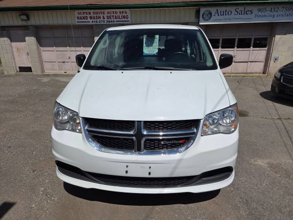 2018 Dodge, dovoz Kanada — foto 2 z 12