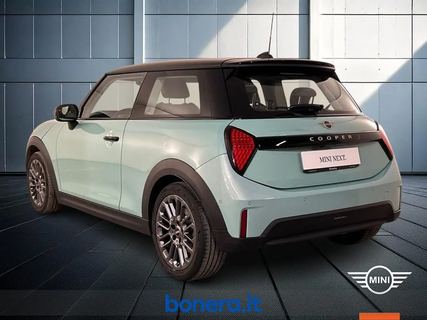 2024 MINI Cooper, 23 913 km, Itálie — foto 8 z 12