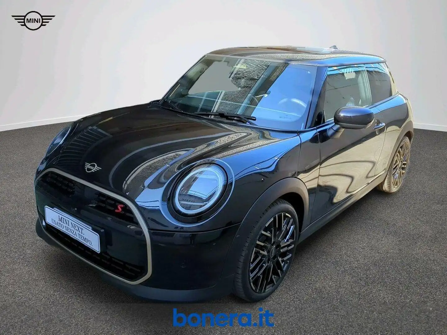 2024 MINI Cooper, 5 733 km, Itálie — foto 1