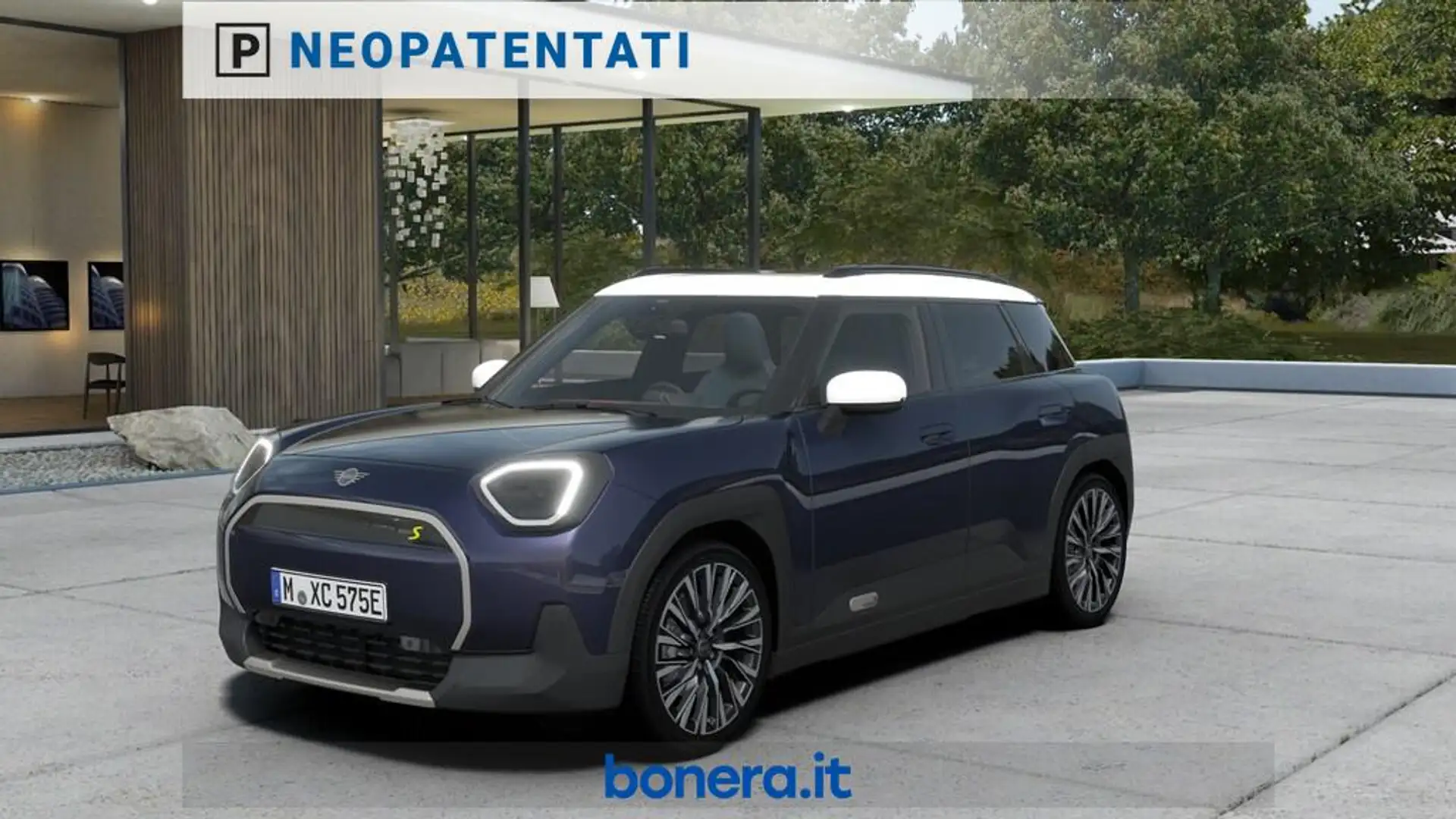 2025 MINI Aceman, 3 517 km, Itálie — foto 1