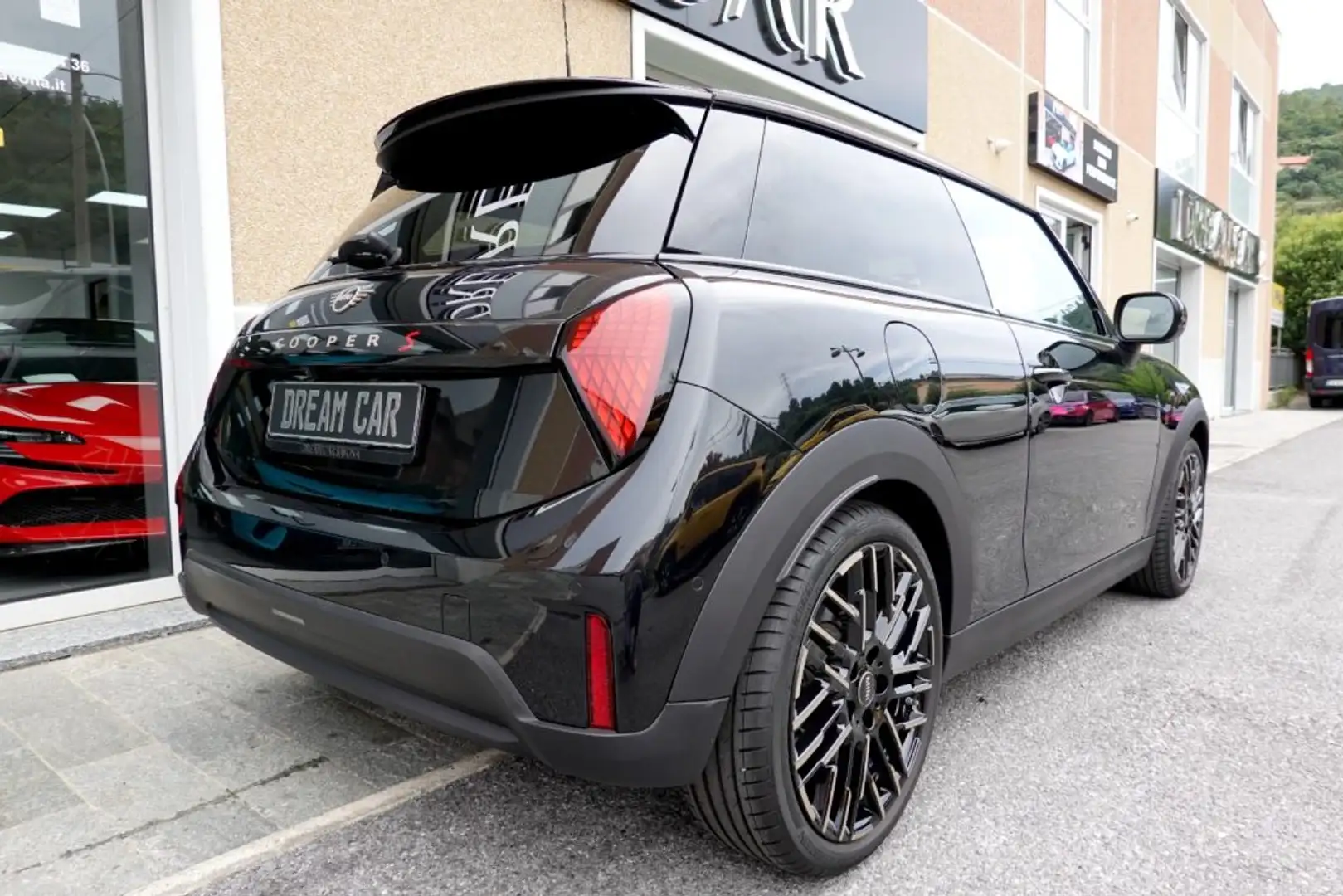 2024 MINI Cooper S, 19 979 km, Itálie — foto 5 z 12