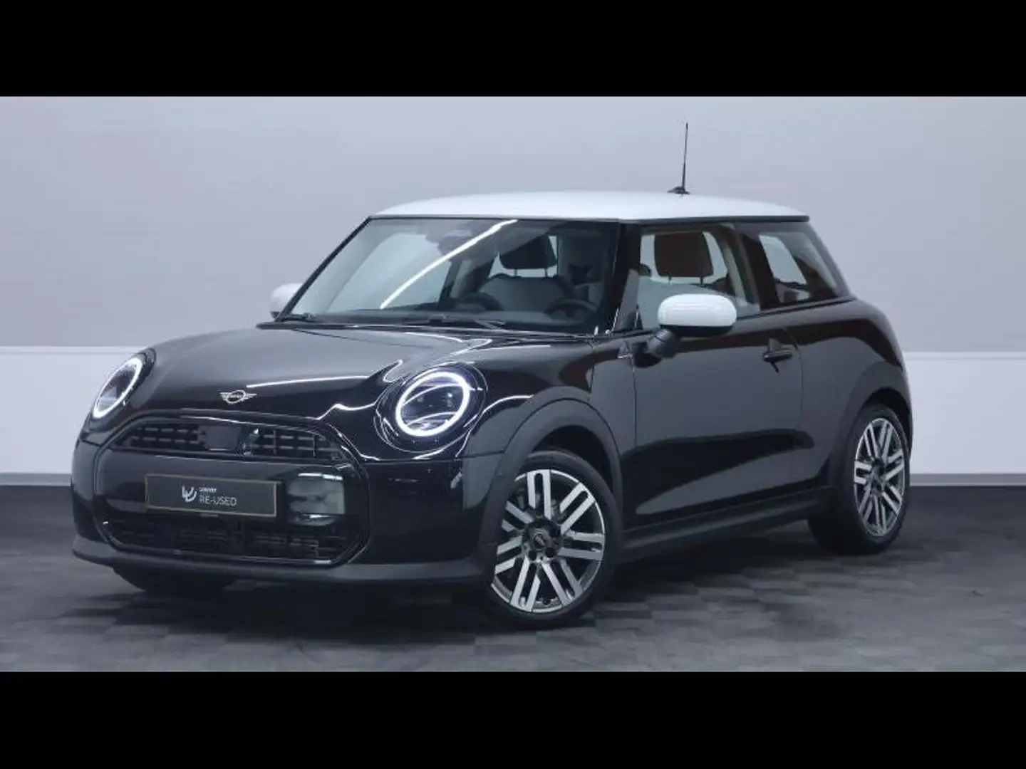 2024 MINI Cooper C, 17 600 km, Lucembursko — foto 1