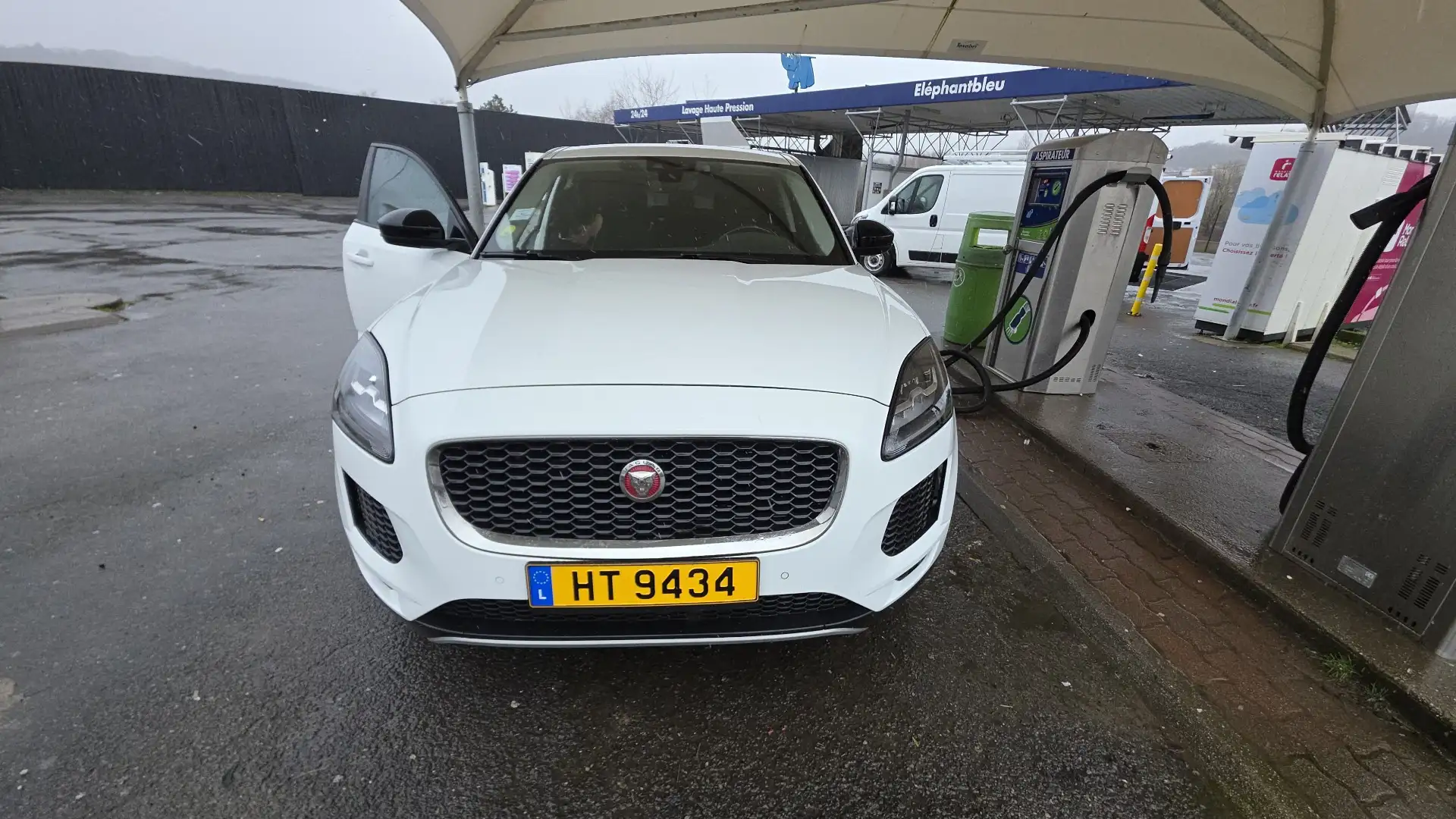 2018 Jaguar E-Pace, 114 000 km, Lucembursko — foto 1
