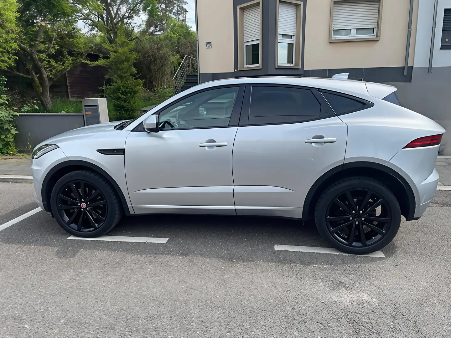 2019 Jaguar E-Pace, 95 500 km, Lucembursko — foto 1