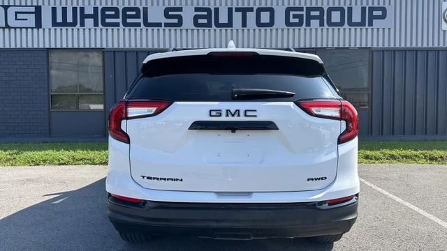 2022 GMC Terrain SLE ELEVATION, šedá, 55 162 km, dovoz Kanada — foto 5 z 5