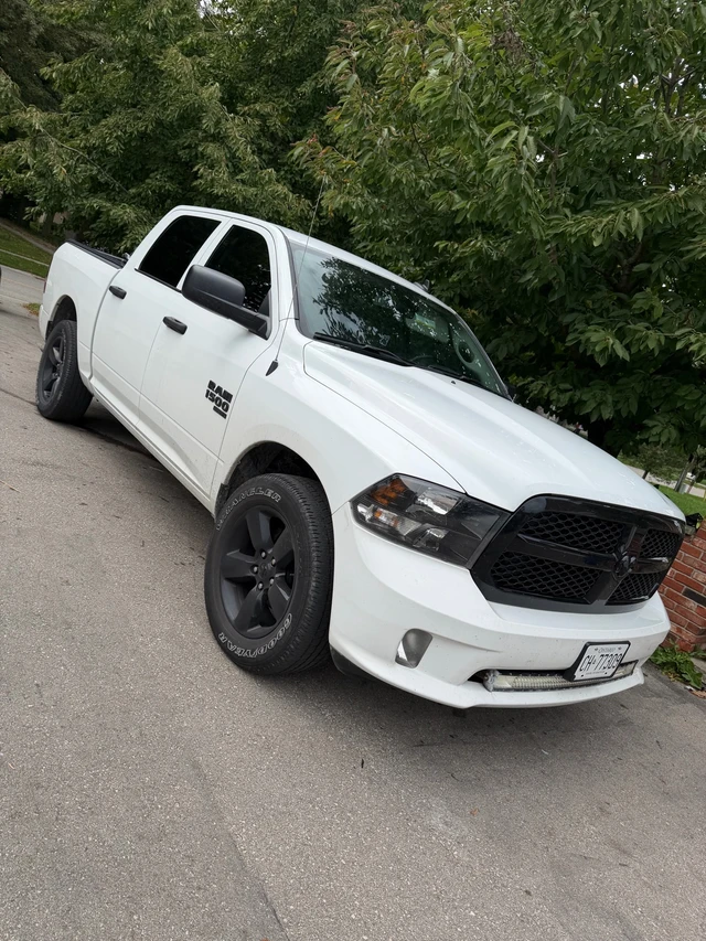 2023 Dodge Ram, 67 000 km, dovoz Kanada — foto 4 z 4