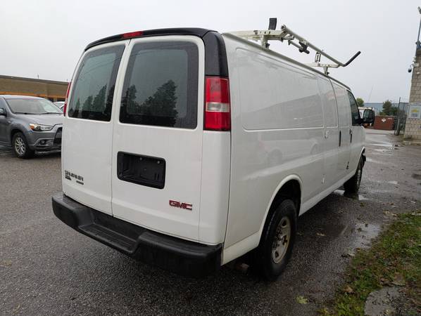 2016 GMC, dovoz Kanada — foto 2 z 8