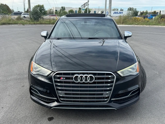 2015 Audi S3, 133 000 km, dovoz Kanada — foto 2 z 5