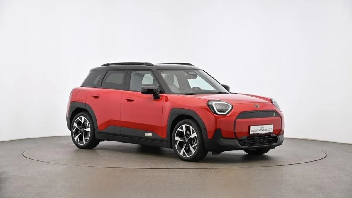 2026 MINI Aceman, 9 989 km, Rakousko — foto 1
