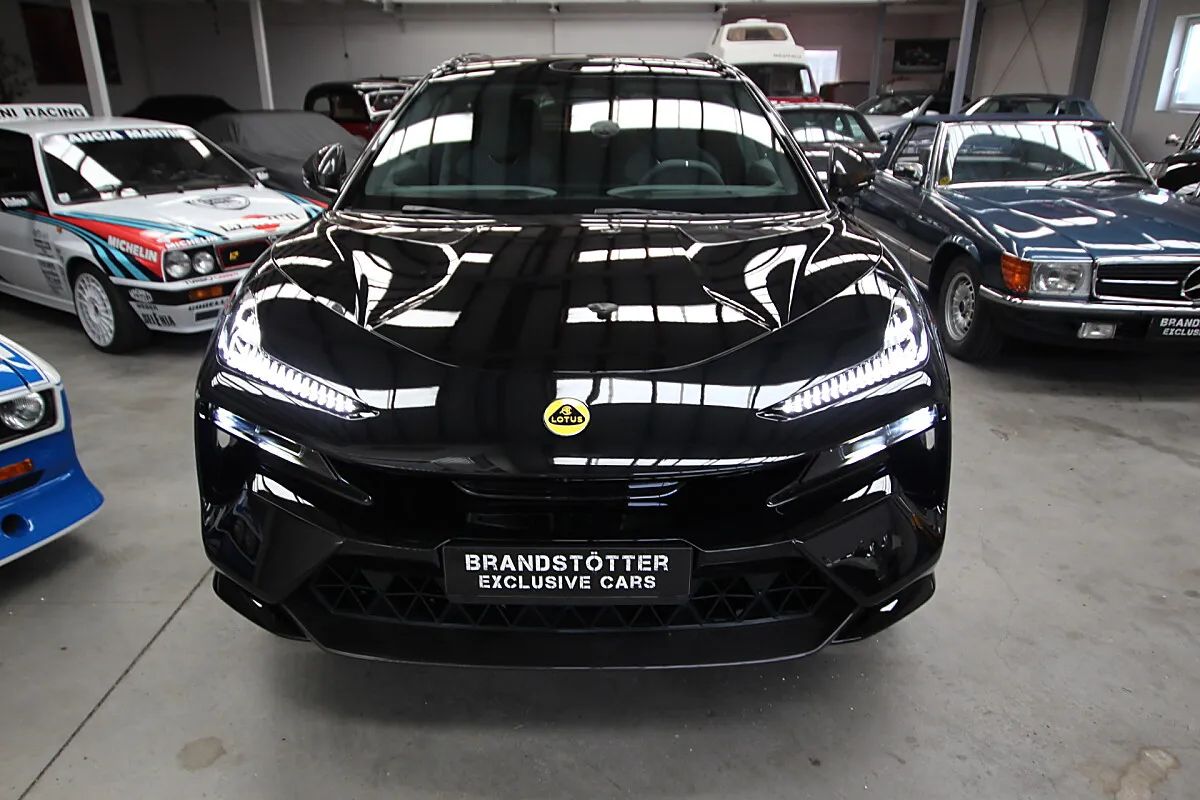2024 Lotus Eletre, 35 500 km, Rakousko — foto 1