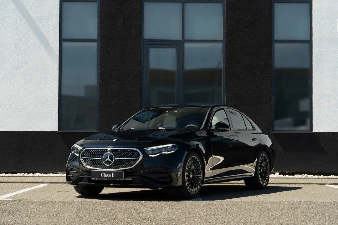 2026 Mercedes-Benz E, 1 km, Rumunsko — foto 1