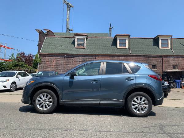 2015 Mazda, dovoz Kanada — foto 2 z 12