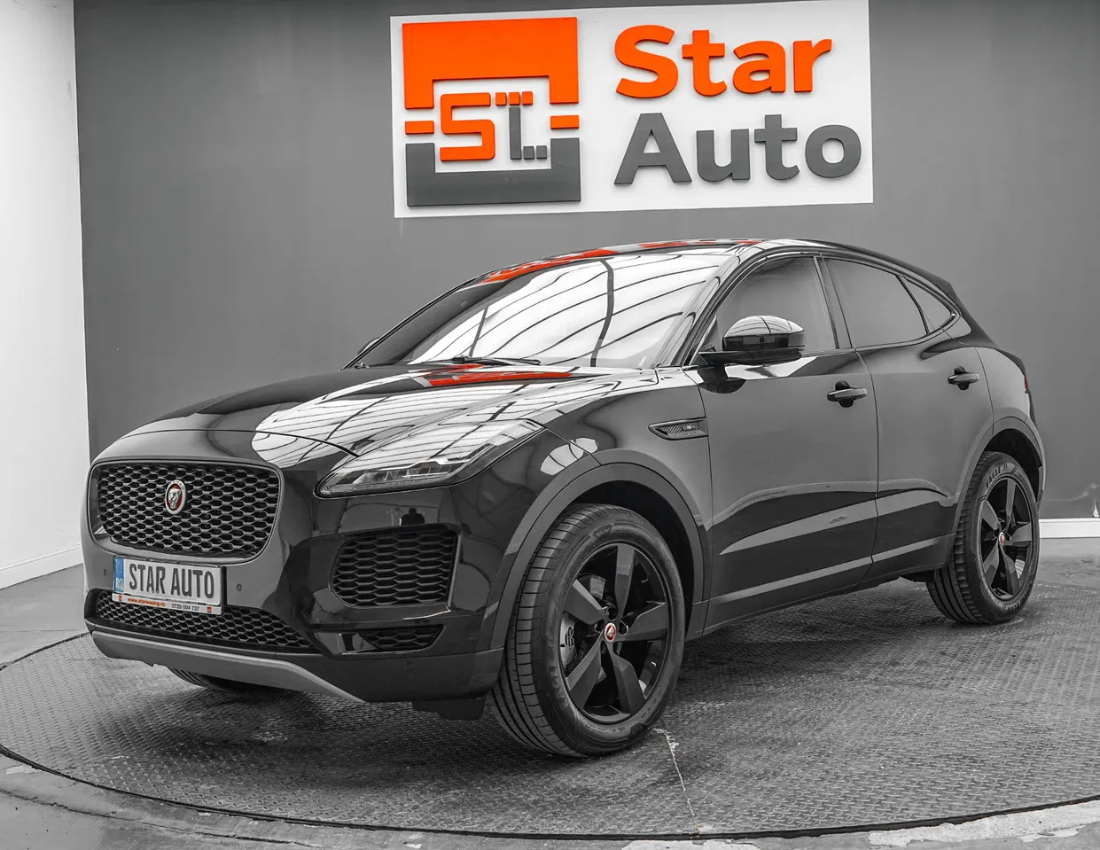2020 Jaguar E-Pace, 160 000 km, Rumunsko — foto 1