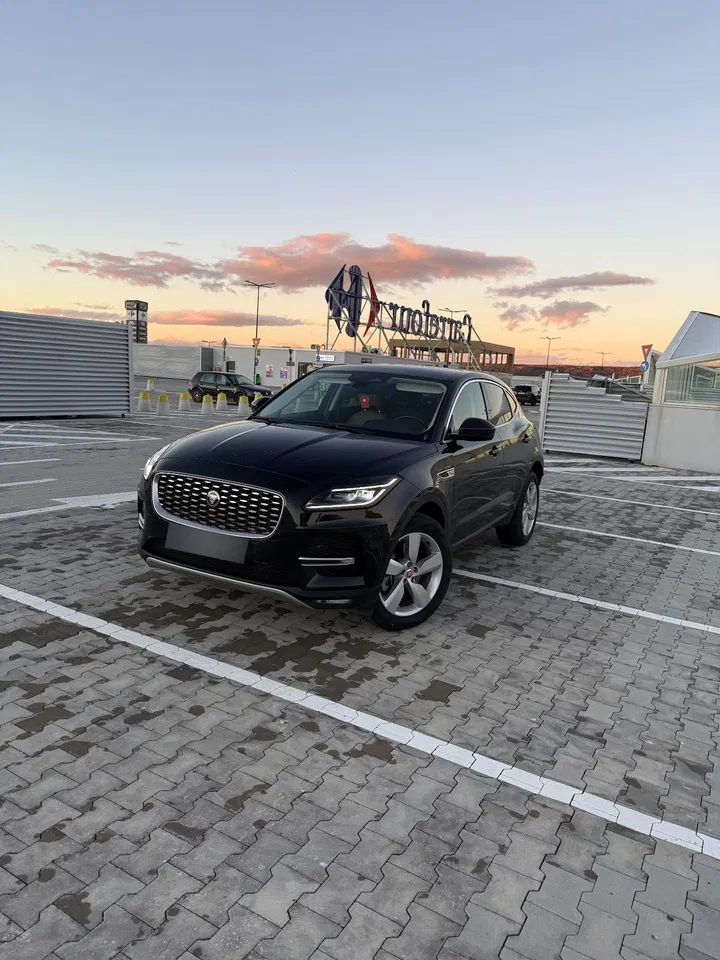 2022 Jaguar E-Pace, 71 000 km, Rumunsko — foto 1