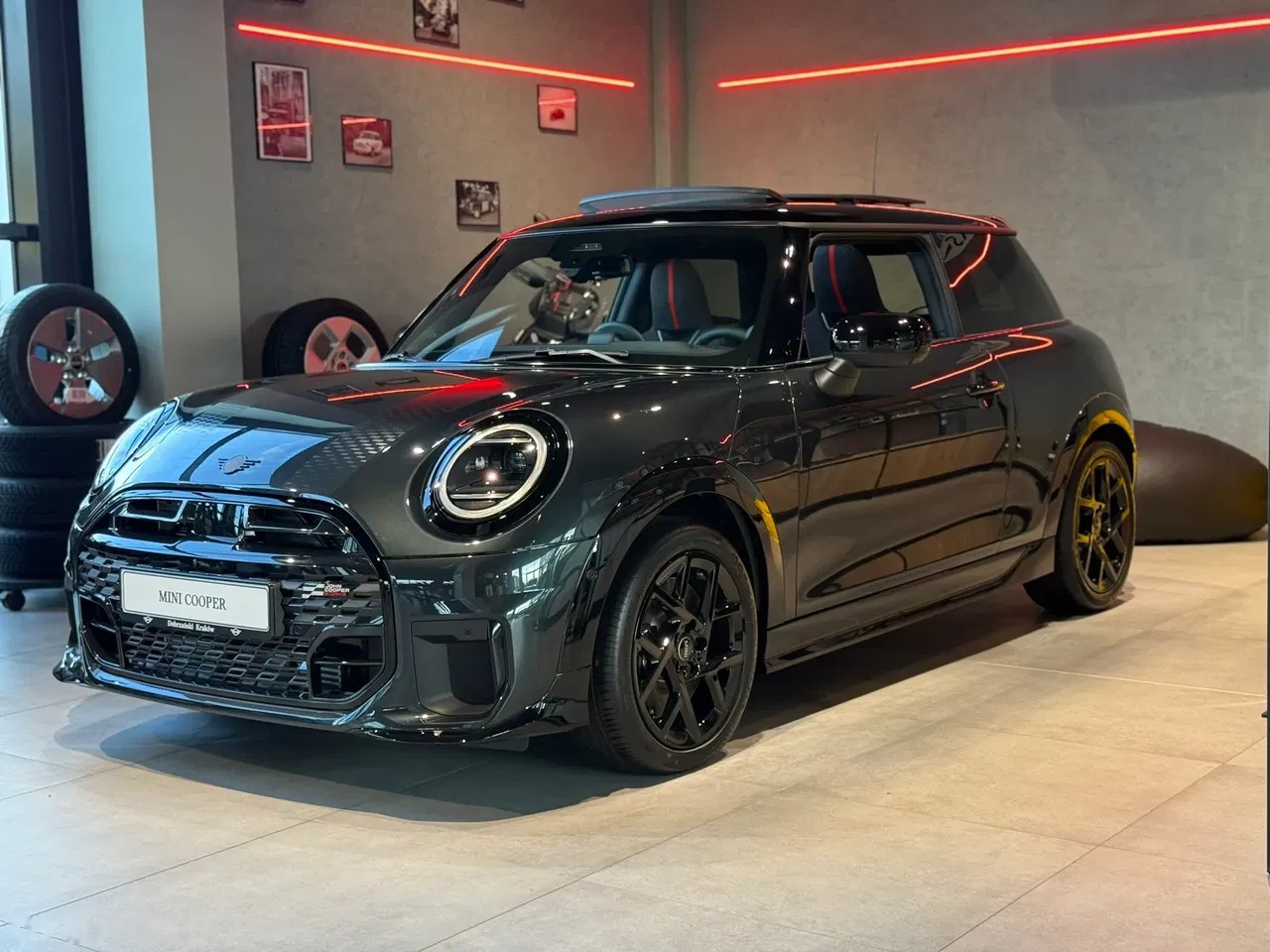 2025 MINI Cooper, 10 km, Polsko — foto 1