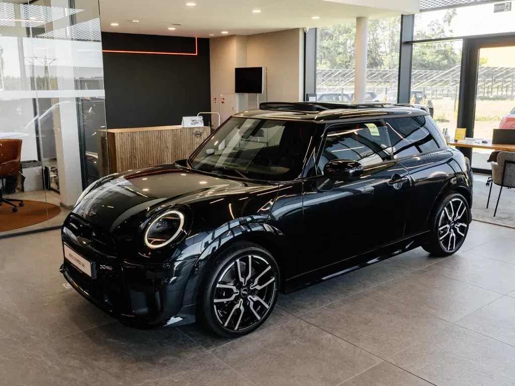 2025 MINI Cooper, 7 km, Polsko — foto 1
