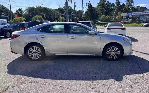 2014 Lexus, dovoz Kanada — foto 4 z 10