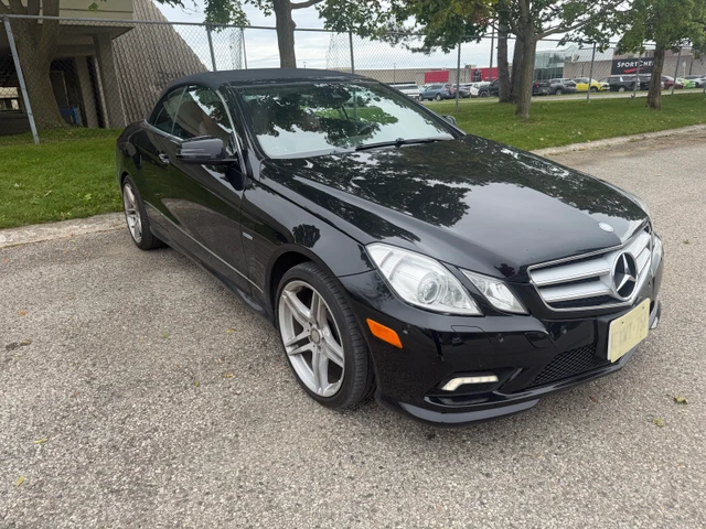 2012 Mercedes-Benz Eclass E350, černá, 208 956 km, dovoz Kanada — foto 2 z 5