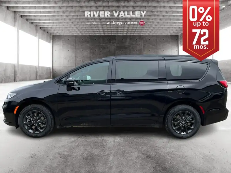 2026 Chrysler Pacifica Select, černá, 0 km, dovoz Kanada — foto 6 z 12