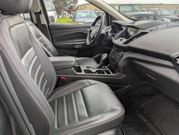 2019 Ford, dovoz Kanada — foto 5 z 8